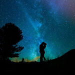 Nằm Ngủ Mơ Thấy Hôn Bạn Thân Là Điềm Báo Gì?